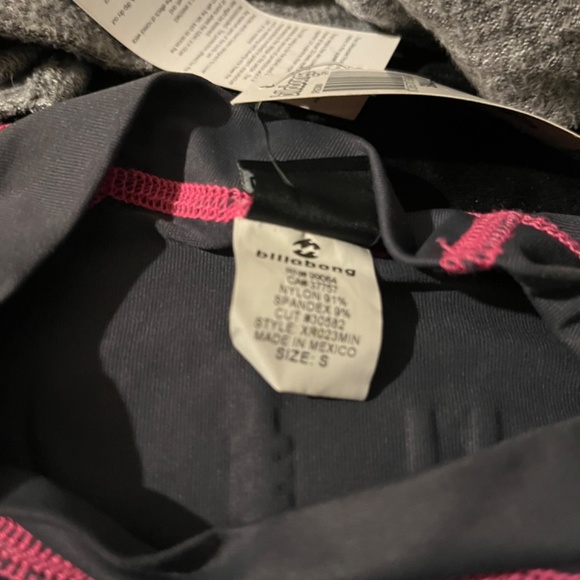 Billabong Rashguard - Picture 3 of 3